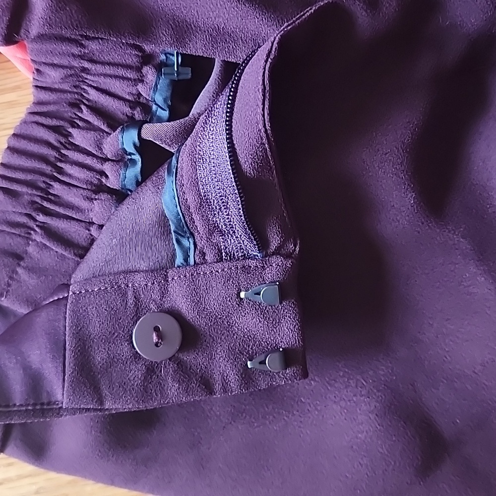Dress - Picture 9 of 10